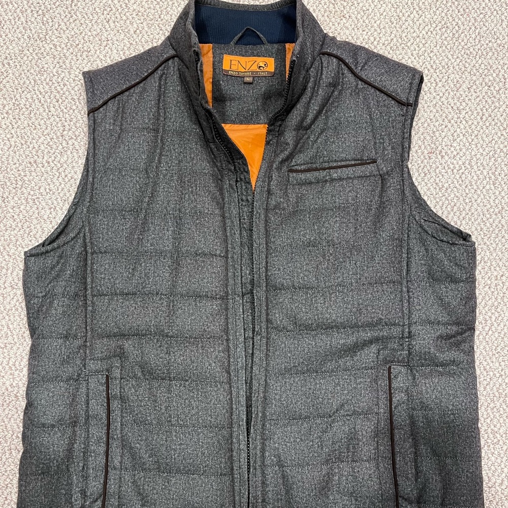 Enzo men’s Large vest in new condition